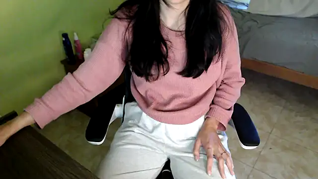 Snapshot of samantha_s69 chatting on February 16, 2:16 pm samantha s69 online show from February 16, 2:16 pm