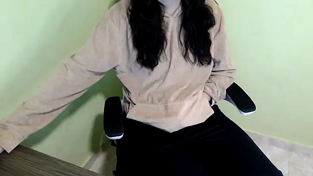 samantha s69 online show from April 8, 10:50 am