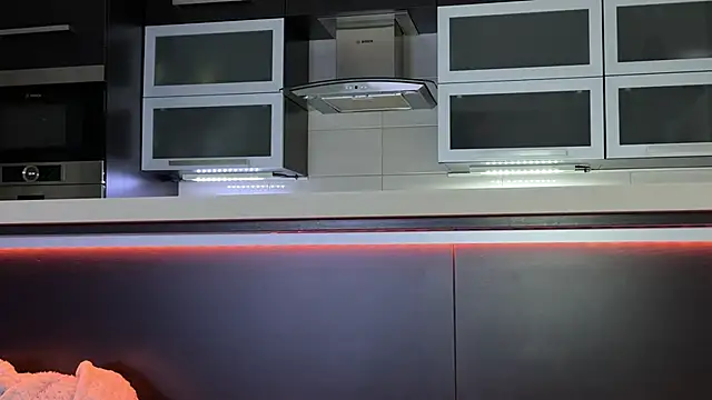 Missy baby online show from December 2, 7:15 pm