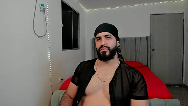 Snapshot of eda_karim chatting on December 19, 3:47 pm eda karim online show from December 19, 3:47 pm