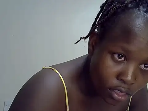 Sonnia  online show from March 10, 9:30 pm