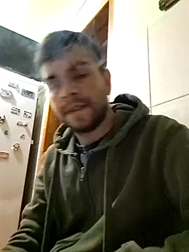 hornny1995 online show from January 17, 2:08 am