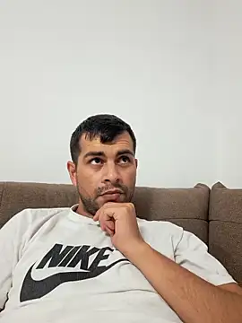 hornny1995 online show from September 27, 4:57 pm