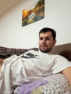 hornny1995 online show from January 16, 6:59 pm