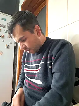 hornny1995 online show from November 12, 12:31 pm