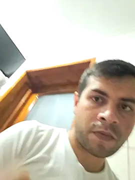 hornny1995 online show from September 11, 8:09 pm