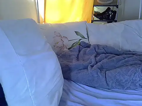 Sweetreena online show from March 31, 5:42 am