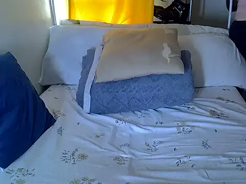 Sweetreena online show from March 23, 6:13 am