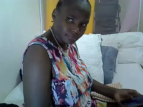 Snapshot of Sweetreena chatting on June 12, 2:48 pm Sweetreena online show from June 12, 2:48 pm