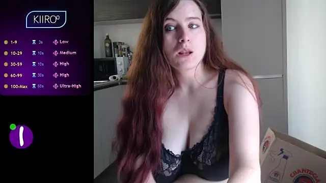 Snapshot of Dominahot4you chatting on September 9, 7:51 am Dominahot4you online show from September 9, 7:51 am
