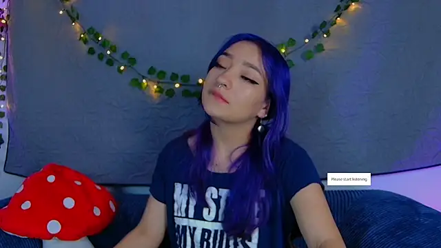 vayolett01 dakotta online show from October 28, 5:29 am