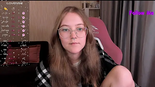 Snapshot of bunny_bubble chatting on June 16, 11:38 pm bunny bubble online show from June 16, 11:38 pm