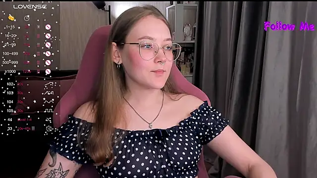 bunny bubble online show from April 5, 11:44 pm