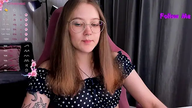 bunny bubble online show from October 31, 11:22 pm