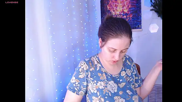 Sakura Green online show from January 17, 12:42 pm