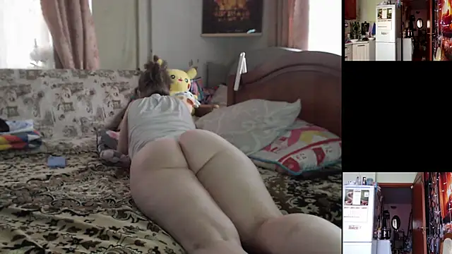 Sakura Green online show from October 27, 8:37 am