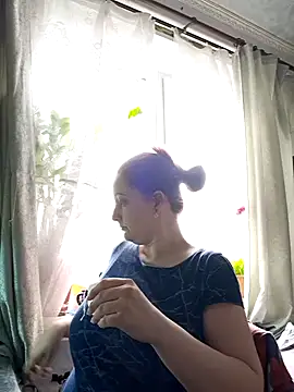 Sakura Green online show from April 25, 9:23 am