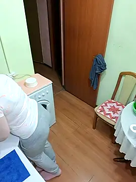 Sakura Green online show from March 7, 6:00 pm