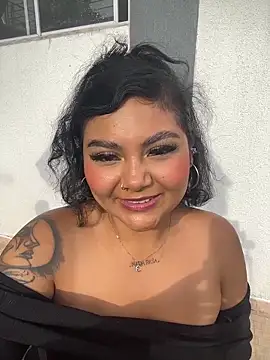 Juli Walker online show from April 5, 9:43 pm