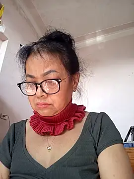 Hotestlove online show from January 11, 3:24 am