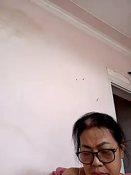 Snapshot of Hotestlove chatting on April 24, 3:41 am Hotestlove online show from April 24, 3:41 am