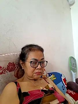 Hotestlove online show from April 4, 2:18 am