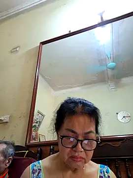 Hotestlove online show from April 13, 12:25 am