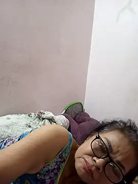 Hotestlove online show from April 8, 11:06 pm