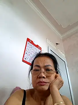 Hotestlove online show from October 26, 4:02 am