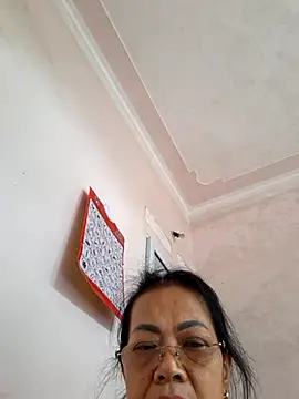 Snapshot of Hotestlove chatting on September 12, 3:17 am Hotestlove online show from September 12, 3:17 am