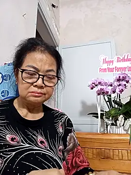 Hotestlove online show from February 14, 1:11 pm