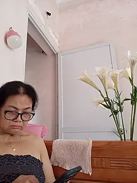 Snapshot of Hotestlove chatting on May 21, 4:54 am Hotestlove online show from May 21, 4:54 am