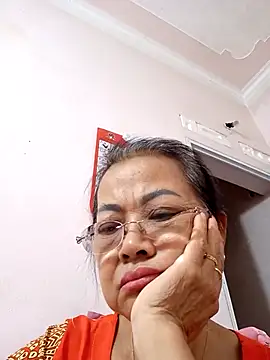 Hotestlove online show from October 21, 11:37 pm