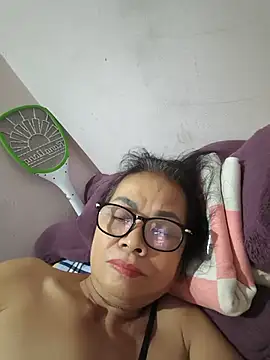 Snapshot of Hotestlove chatting on June 27, 7:03 am Hotestlove online show from June 27, 7:03 am