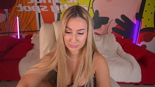 LiaBrazzerr online show from October 19, 2:20 pm