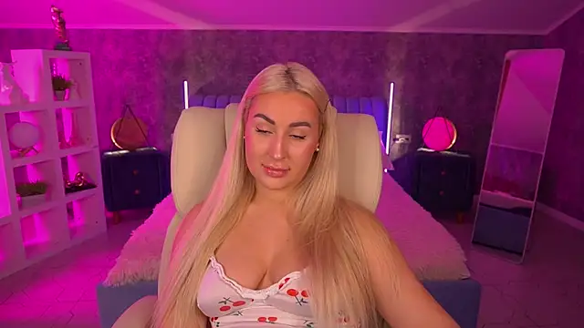LiaBrazzerr online show from April 27, 2:04 pm