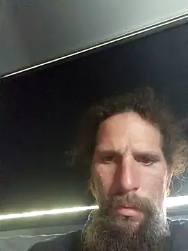 Snapshot of Crackkers chatting on December 6, 5:49 pm Crackkers online show from December 6, 5:49 pm