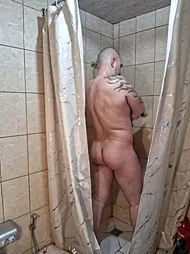 Foxyshaved online show from April 1, 5:42 am