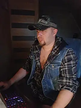 Foxyshaved online show from October 27, 6:14 am