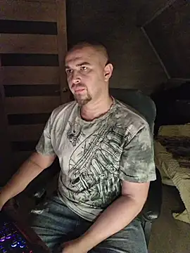 Foxyshaved online show from November 5, 4:37 am