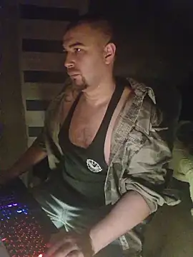 Foxyshaved online show from November 1, 4:30 am