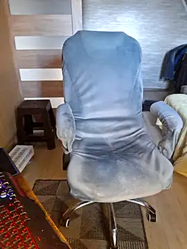 Foxyshaved online show from March 12, 6:06 am