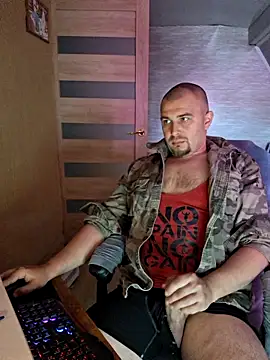 Snapshot of Foxyshaved chatting on May 20, 4:53 am Foxyshaved online show from May 20, 4:53 am