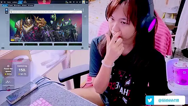 Snapshot of Kana_G chatting on June 15, 5:45 pm Kana G online show from June 15, 5:45 pm