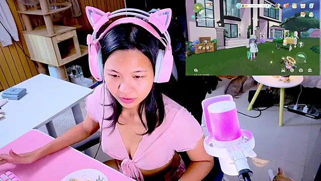 Kana G online show from April 2, 10:11 am