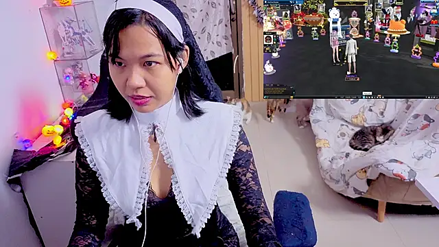 Snapshot of Kana_G chatting on October 31, 8:16 pm Kana G online show from October 31, 8:16 pm