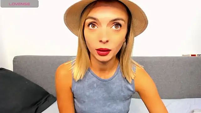 Snapshot of _ellen_meow_ chatting on September 24, 8:37 pm ellen meow online show from September 24, 8:37 pm