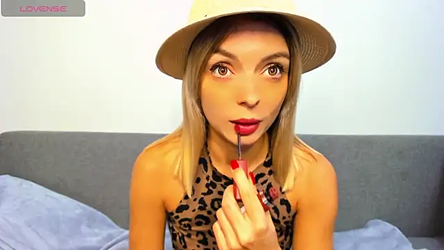  ellen meow  online show from October 24, 9:14 pm