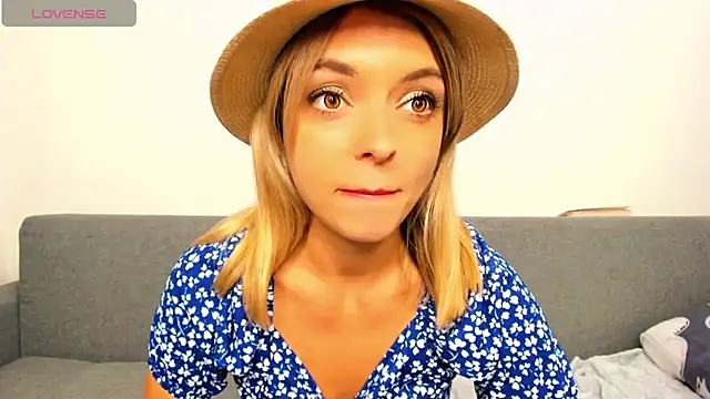  ellen meow  online show from November 7, 9:30 pm