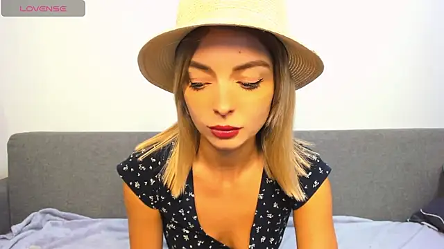  ellen meow  online show from October 20, 10:10 pm